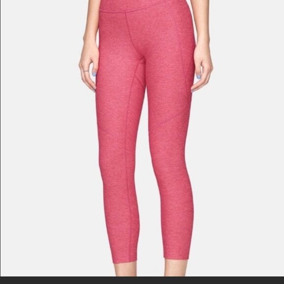 Outdoor Voices  3/4 Warm Up Leggings in Flamingo Fuchsia Pink Barbiecore - Picture 1 of 8